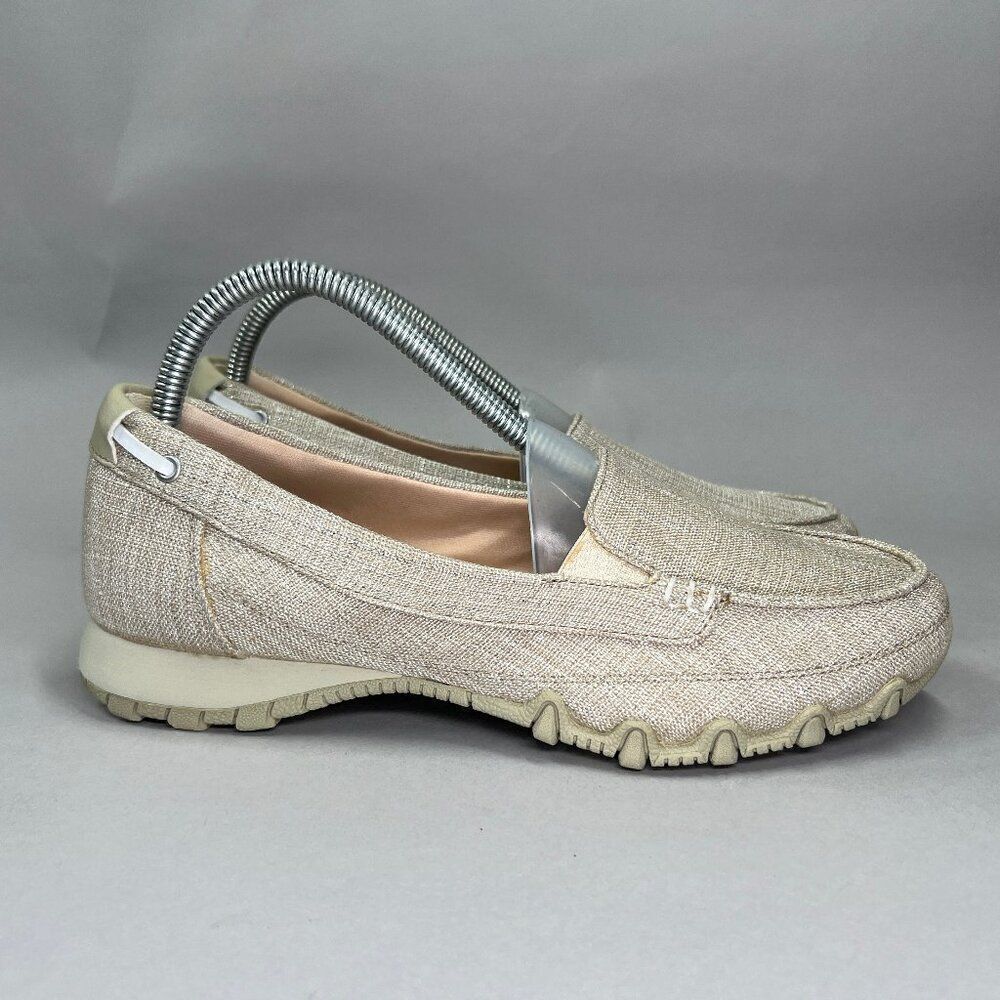 Skechers Women's Size 8 Relaxed Fit Cooled Memory Foam Slip On Shoes‎
